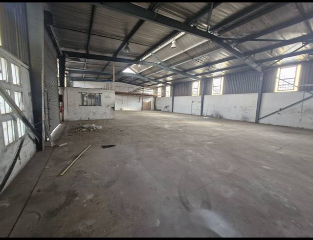 477M² WAREHOUSE TO LET IN DENVER